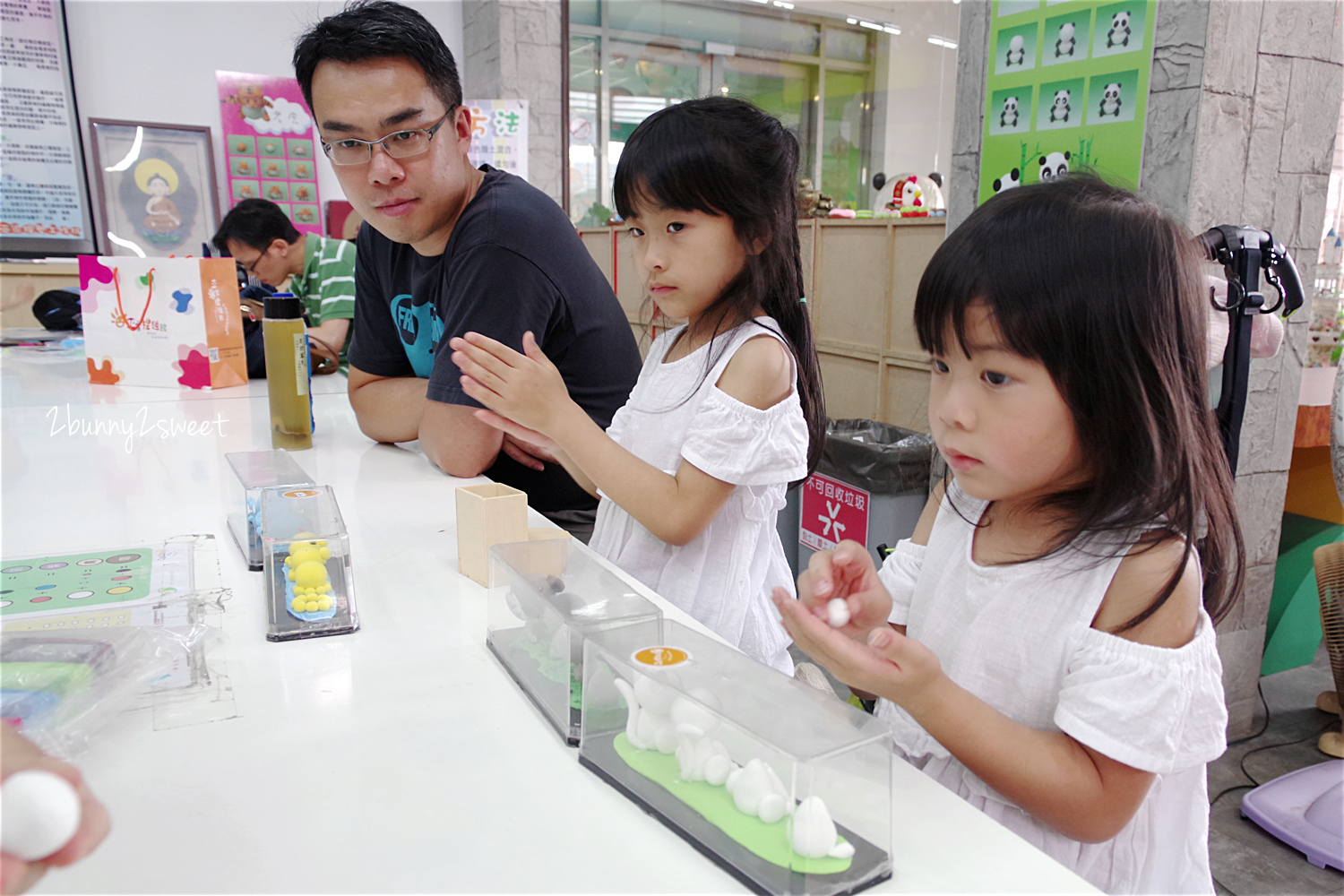 彰化親子景點》巫家捏麵館~免費參觀 x 超平價黏土 DIY x 室內室外遊戲區隨你玩~全台唯一捏麵文化館|室內景點|雨天景點|免費景點 @兔兒毛毛姊妹花 彰化親子景點》巫家捏麵館~免費參觀 x 超平價黏土 DIY x 室內室外遊戲區隨你玩~全台唯一捏麵文化館|室內景點|雨天景點|免費景點 @兔兒毛毛姊妹花