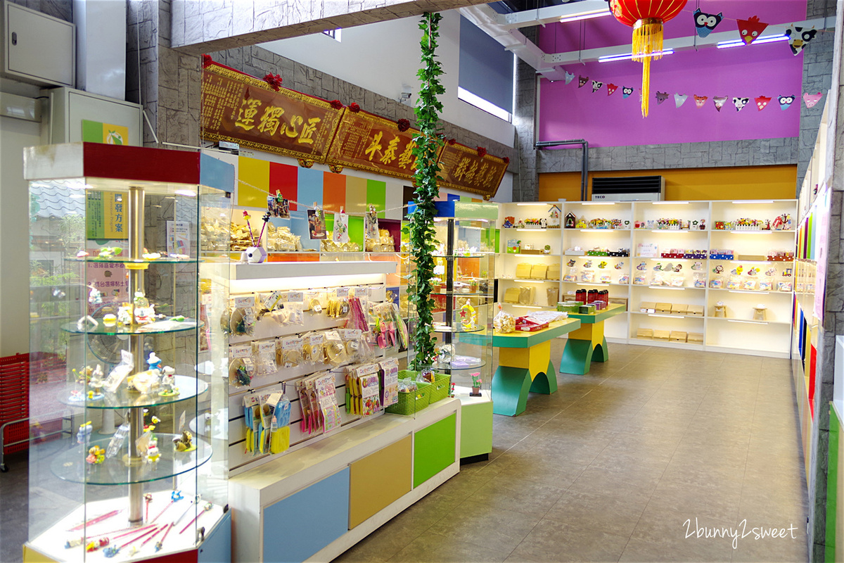 彰化親子景點》巫家捏麵館~免費參觀 x 超平價黏土 DIY x 室內室外遊戲區隨你玩~全台唯一捏麵文化館|室內景點|雨天景點|免費景點 @兔兒毛毛姊妹花 彰化親子景點》巫家捏麵館~免費參觀 x 超平價黏土 DIY x 室內室外遊戲區隨你玩~全台唯一捏麵文化館|室內景點|雨天景點|免費景點 @兔兒毛毛姊妹花