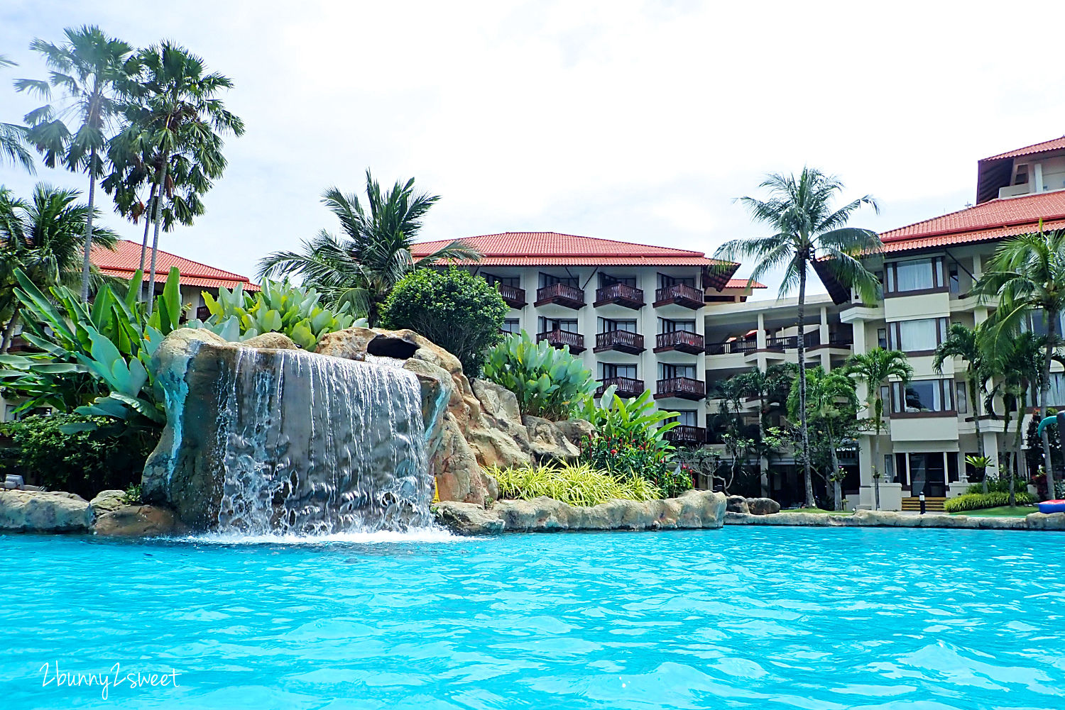 沙巴親子飯店》麥哲倫絲綢度假村 Magellan Sutera Resort~沙灘、泳池、滑水道,還有 KTV、健身房、電影院、保齡球館、兒童遊戲室~休閒設施豐富到讓你玩不完的度假村 @兔兒毛毛姊妹花 沙巴親子飯店》麥哲倫絲綢度假村 Magellan Sutera Resort~沙灘、泳池、滑水道,還有 KTV、健身房、電影院、保齡球館、兒童遊戲室~休閒設施豐富到讓你玩不完的度假村 @兔兒毛毛姊妹花