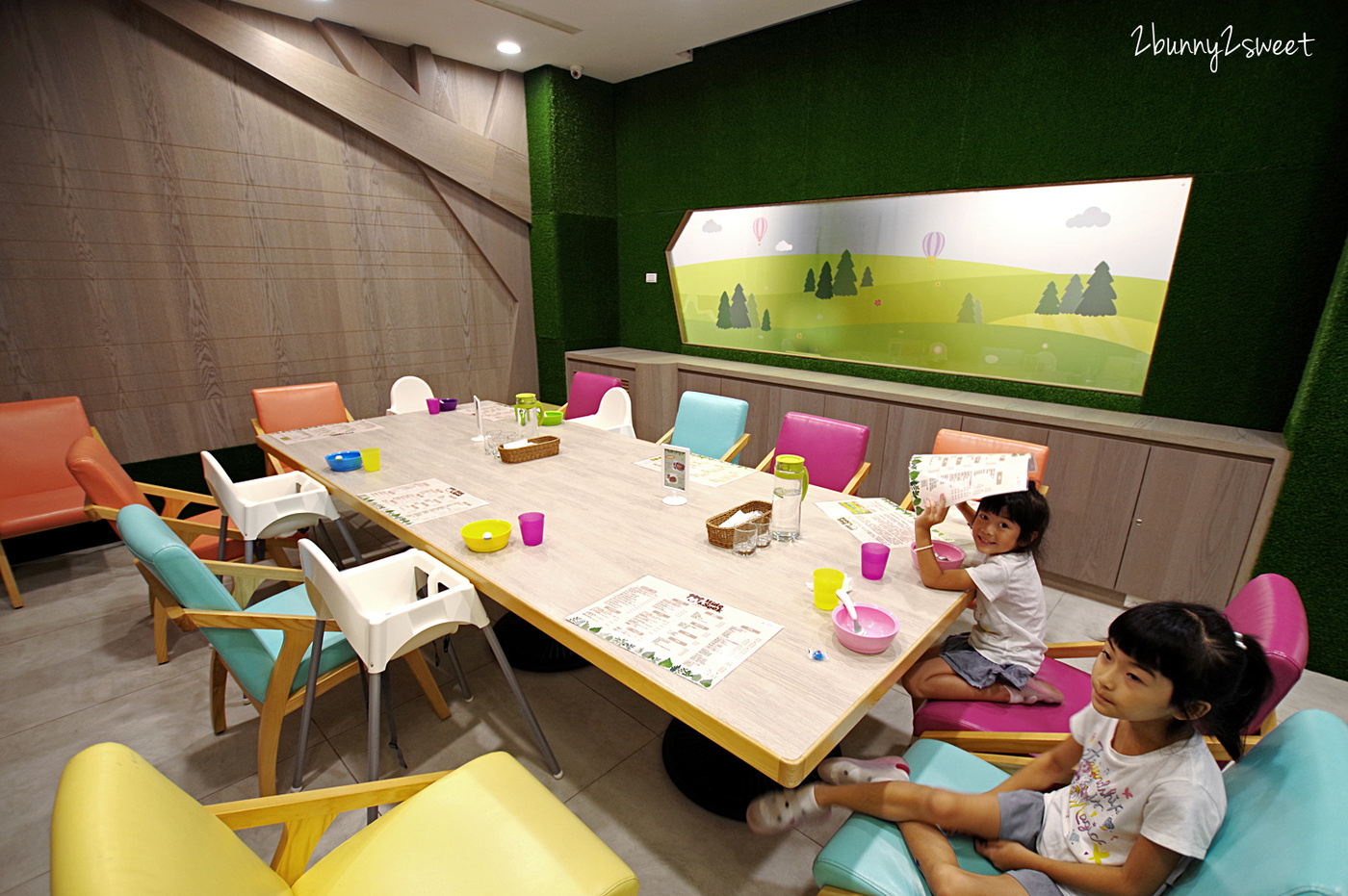 台中親子餐廳》Hide & Seek 嘻遊聚親子餐廳~夢幻球池滑梯 x氣墊跳跳攀爬設施 x 德國 HABA 遊具 x 決明子沙坑~台中西屯中科商圈高質感又好吃的親子餐廳|室內景點|雨天景點 @兔兒毛毛姊妹花 台中親子餐廳》Hide & Seek 嘻遊聚親子餐廳~夢幻球池滑梯 x氣墊跳跳攀爬設施 x 德國 HABA 遊具 x 決明子沙坑~台中西屯中科商圈高質感又好吃的親子餐廳|室內景點|雨天景點 @兔兒毛毛姊妹花