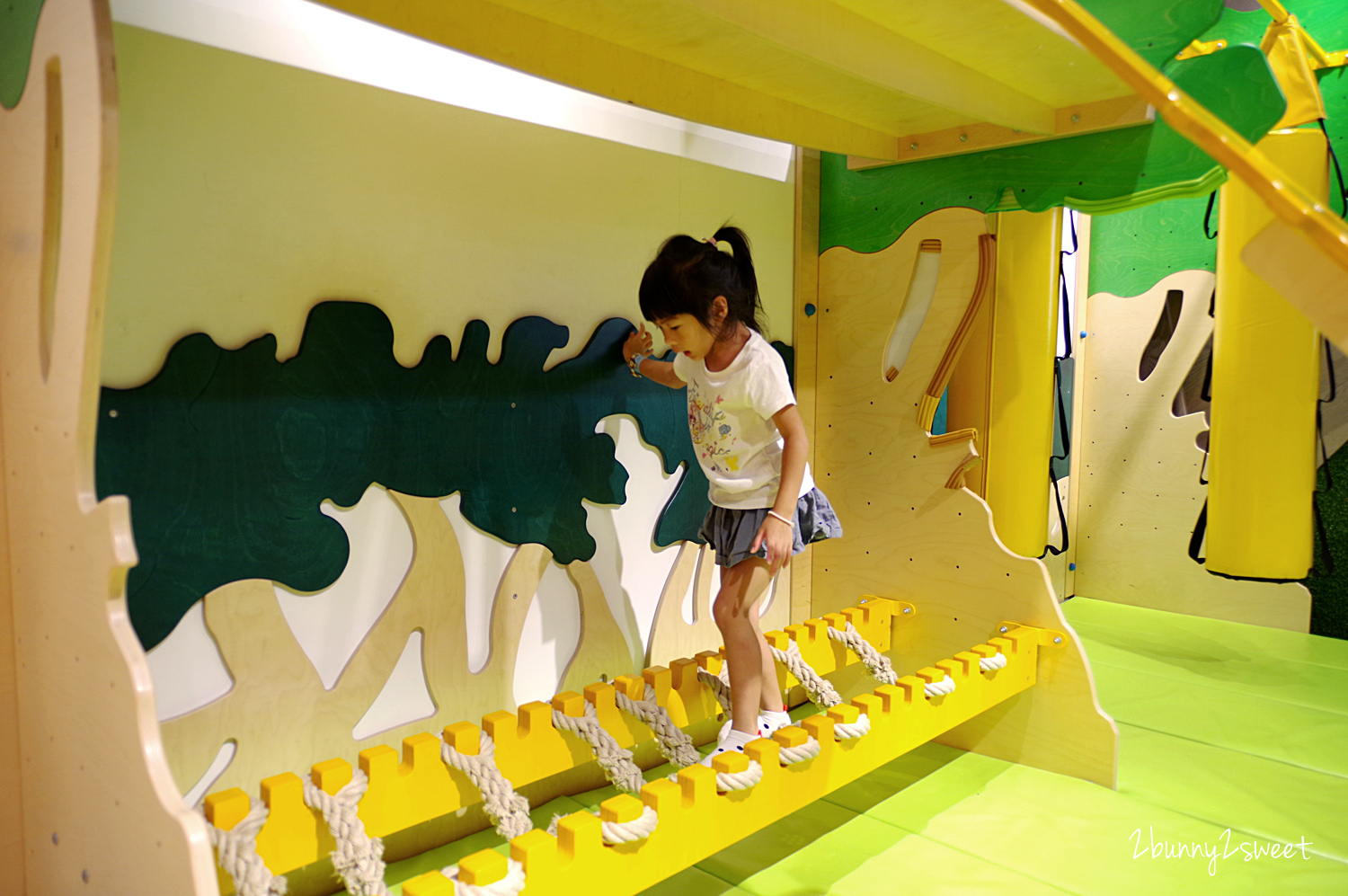 台中親子餐廳》Hide & Seek 嘻遊聚親子餐廳~夢幻球池滑梯 x氣墊跳跳攀爬設施 x 德國 HABA 遊具 x 決明子沙坑~台中西屯中科商圈高質感又好吃的親子餐廳|室內景點|雨天景點 @兔兒毛毛姊妹花 台中親子餐廳》Hide & Seek 嘻遊聚親子餐廳~夢幻球池滑梯 x氣墊跳跳攀爬設施 x 德國 HABA 遊具 x 決明子沙坑~台中西屯中科商圈高質感又好吃的親子餐廳|室內景點|雨天景點 @兔兒毛毛姊妹花