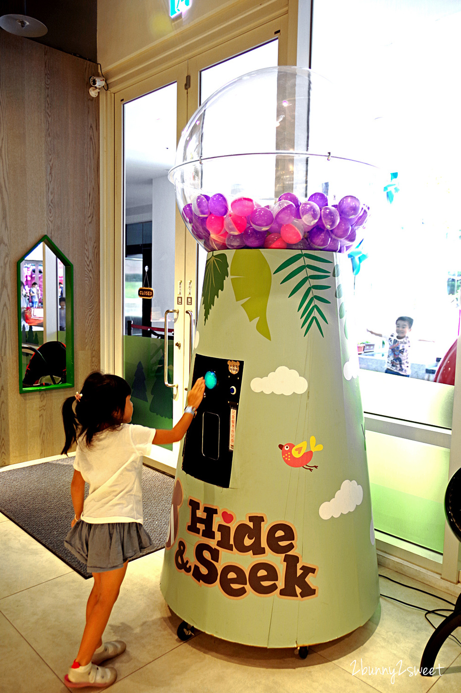 台中親子餐廳》Hide & Seek 嘻遊聚親子餐廳~夢幻球池滑梯 x氣墊跳跳攀爬設施 x 德國 HABA 遊具 x 決明子沙坑~台中西屯中科商圈高質感又好吃的親子餐廳|室內景點|雨天景點 @兔兒毛毛姊妹花 台中親子餐廳》Hide & Seek 嘻遊聚親子餐廳~夢幻球池滑梯 x氣墊跳跳攀爬設施 x 德國 HABA 遊具 x 決明子沙坑~台中西屯中科商圈高質感又好吃的親子餐廳|室內景點|雨天景點 @兔兒毛毛姊妹花