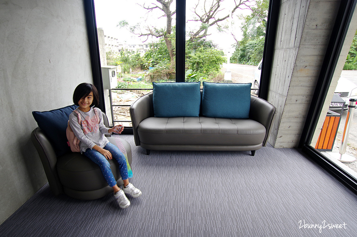 宜蘭親子住宿》貳十二度行旅~清水模外觀、工業風內裝、每間房都有超大冷泉浴缸的高C/P住宿 @兔兒毛毛姊妹花 宜蘭親子住宿》貳十二度行旅~清水模外觀、工業風內裝、每間房都有超大冷泉浴缸的高C/P住宿 @兔兒毛毛姊妹花