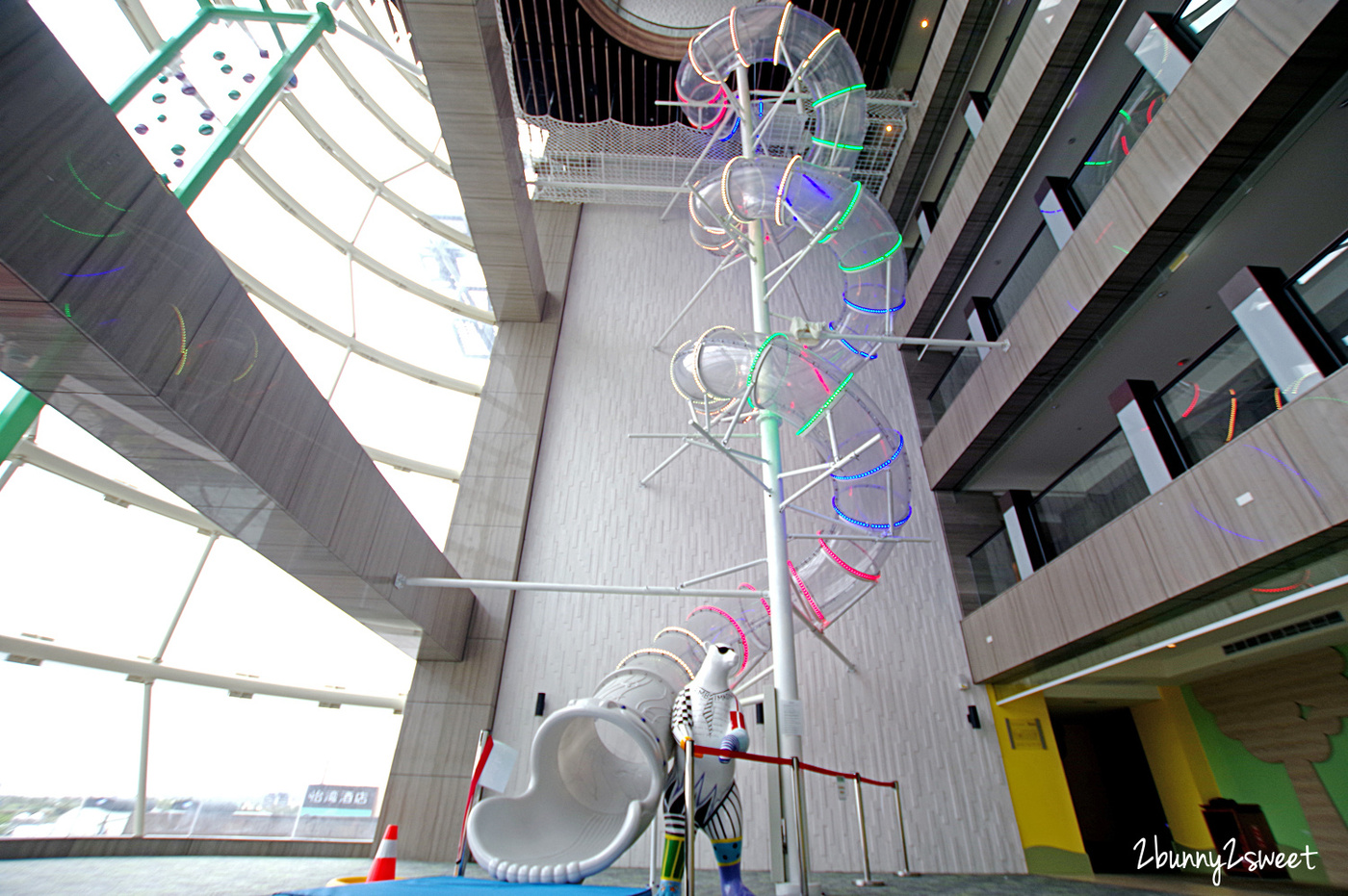 墾丁住宿推薦|親子必住墾丁怡灣度假酒店,室內遊樂園+樹屋溜滑梯玩到不想退房 @兔兒毛毛姊妹花 墾丁住宿推薦|親子必住墾丁怡灣度假酒店,室內遊樂園+樹屋溜滑梯玩到不想退房 @兔兒毛毛姊妹花