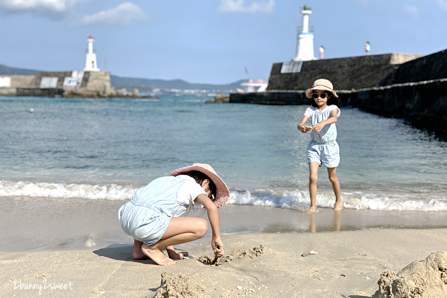 屏東墾丁親子景點》墾丁秘境海灘 星砂灣~療癒漸層色海水 x 燈塔堤防美拍風景 x 幽靜戲沙玩水聖地|墾丁必訪 IG 景點|墾丁星砂灣怎麼去?停車資訊 @兔兒毛毛姊妹花 屏東墾丁親子景點》墾丁秘境海灘 星砂灣~療癒漸層色海水 x 燈塔堤防美拍風景 x 幽靜戲沙玩水聖地|墾丁必訪 IG 景點|墾丁星砂灣怎麼去?停車資訊 @兔兒毛毛姊妹花