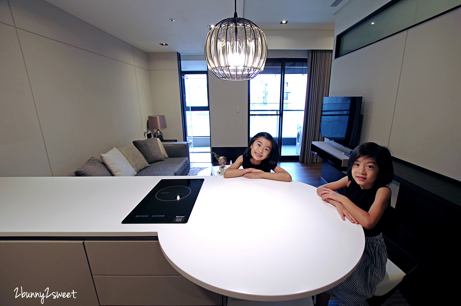 台北親子住宿》新美齊酒店式公寓 Park 259|送住宿券|一卡皮箱就能入住台北精華地段酒店式豪宅!! 客廳、廚房、廚具、洗衣機…樣樣俱備~深度旅行、出差短租、海外探親、房屋裝修時的月租住宿新選擇|捷運東門站住宿|永康街商圈住宿 @兔兒毛毛姊妹花 台北親子住宿》新美齊酒店式公寓 Park 259|送住宿券|一卡皮箱就能入住台北精華地段酒店式豪宅!! 客廳、廚房、廚具、洗衣機…樣樣俱備~深度旅行、出差短租、海外探親、房屋裝修時的月租住宿新選擇|捷運東門站住宿|永康街商圈住宿 @兔兒毛毛姊妹花