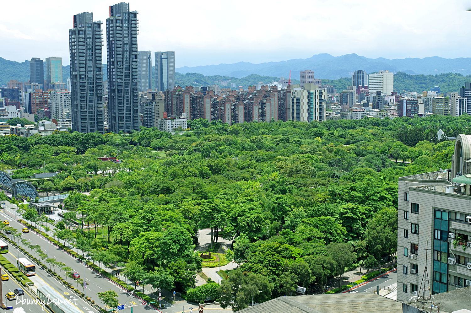 台北親子住宿》新美齊酒店式公寓 Park 259|送住宿券|一卡皮箱就能入住台北精華地段酒店式豪宅!! 客廳、廚房、廚具、洗衣機…樣樣俱備~深度旅行、出差短租、海外探親、房屋裝修時的月租住宿新選擇|捷運東門站住宿|永康街商圈住宿 @兔兒毛毛姊妹花 台北親子住宿》新美齊酒店式公寓 Park 259|送住宿券|一卡皮箱就能入住台北精華地段酒店式豪宅!! 客廳、廚房、廚具、洗衣機…樣樣俱備~深度旅行、出差短租、海外探親、房屋裝修時的月租住宿新選擇|捷運東門站住宿|永康街商圈住宿 @兔兒毛毛姊妹花