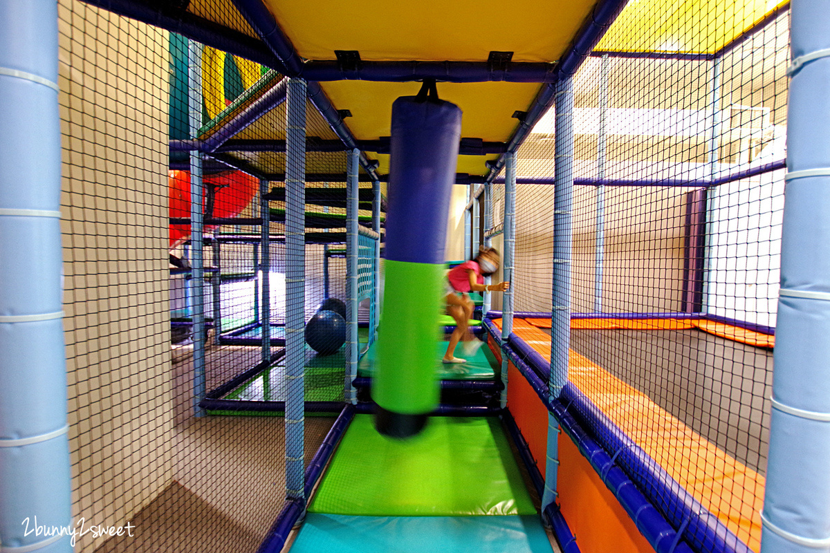 台北信義親子餐廳》Leo’s Playland 樂幼屋親子派對歡樂園~450 坪超大空間 x 好玩又安全的放電設施 x 幼童、兒童徹底分齡安心玩~雨天、豔陽天的室內吹冷氣遛小孩好所在|捷運淡水信義線景點 @兔兒毛毛姊妹花 台北信義親子餐廳》Leo’s Playland 樂幼屋親子派對歡樂園~450 坪超大空間 x 好玩又安全的放電設施 x 幼童、兒童徹底分齡安心玩~雨天、豔陽天的室內吹冷氣遛小孩好所在|捷運淡水信義線景點 @兔兒毛毛姊妹花