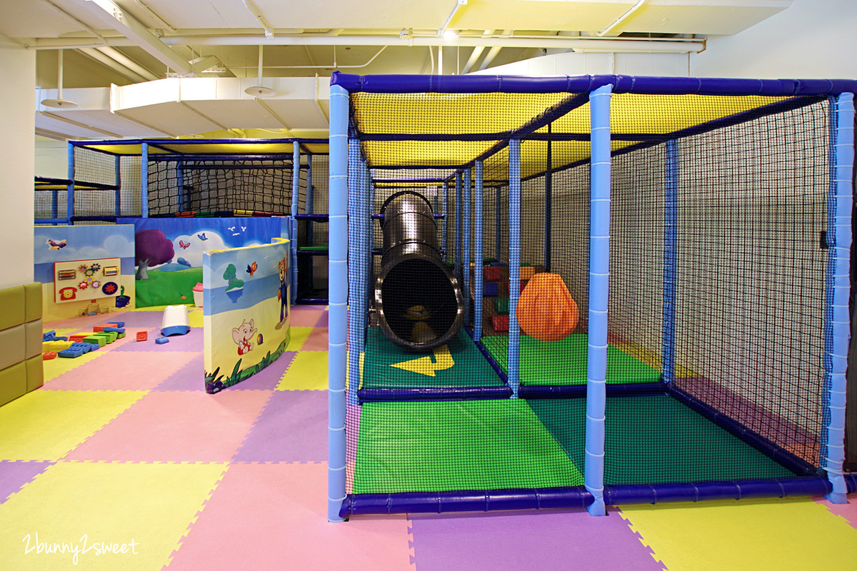 台北信義親子餐廳》Leo’s Playland 樂幼屋親子派對歡樂園~450 坪超大空間 x 好玩又安全的放電設施 x 幼童、兒童徹底分齡安心玩~雨天、豔陽天的室內吹冷氣遛小孩好所在|捷運淡水信義線景點 @兔兒毛毛姊妹花 台北信義親子餐廳》Leo’s Playland 樂幼屋親子派對歡樂園~450 坪超大空間 x 好玩又安全的放電設施 x 幼童、兒童徹底分齡安心玩~雨天、豔陽天的室內吹冷氣遛小孩好所在|捷運淡水信義線景點 @兔兒毛毛姊妹花