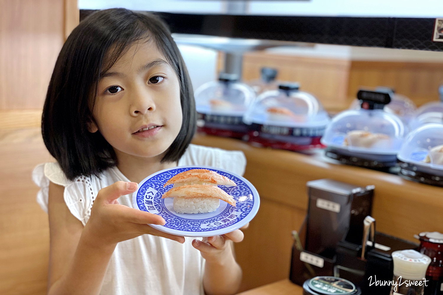 宜蘭美食迴轉壽司》藏壽司宜蘭新月店~藏壽司進軍宜蘭新月廣場,限時九折優惠活動 x 藏壽司拉拉熊扭蛋 x 限量拉拉熊金銀賞 x 七月推薦壽司 & 甜點菜單|交通資訊|用餐方式 @兔兒毛毛姊妹花 宜蘭美食迴轉壽司》藏壽司宜蘭新月店~藏壽司進軍宜蘭新月廣場,限時九折優惠活動 x 藏壽司拉拉熊扭蛋 x 限量拉拉熊金銀賞 x 七月推薦壽司 & 甜點菜單|交通資訊|用餐方式 @兔兒毛毛姊妹花