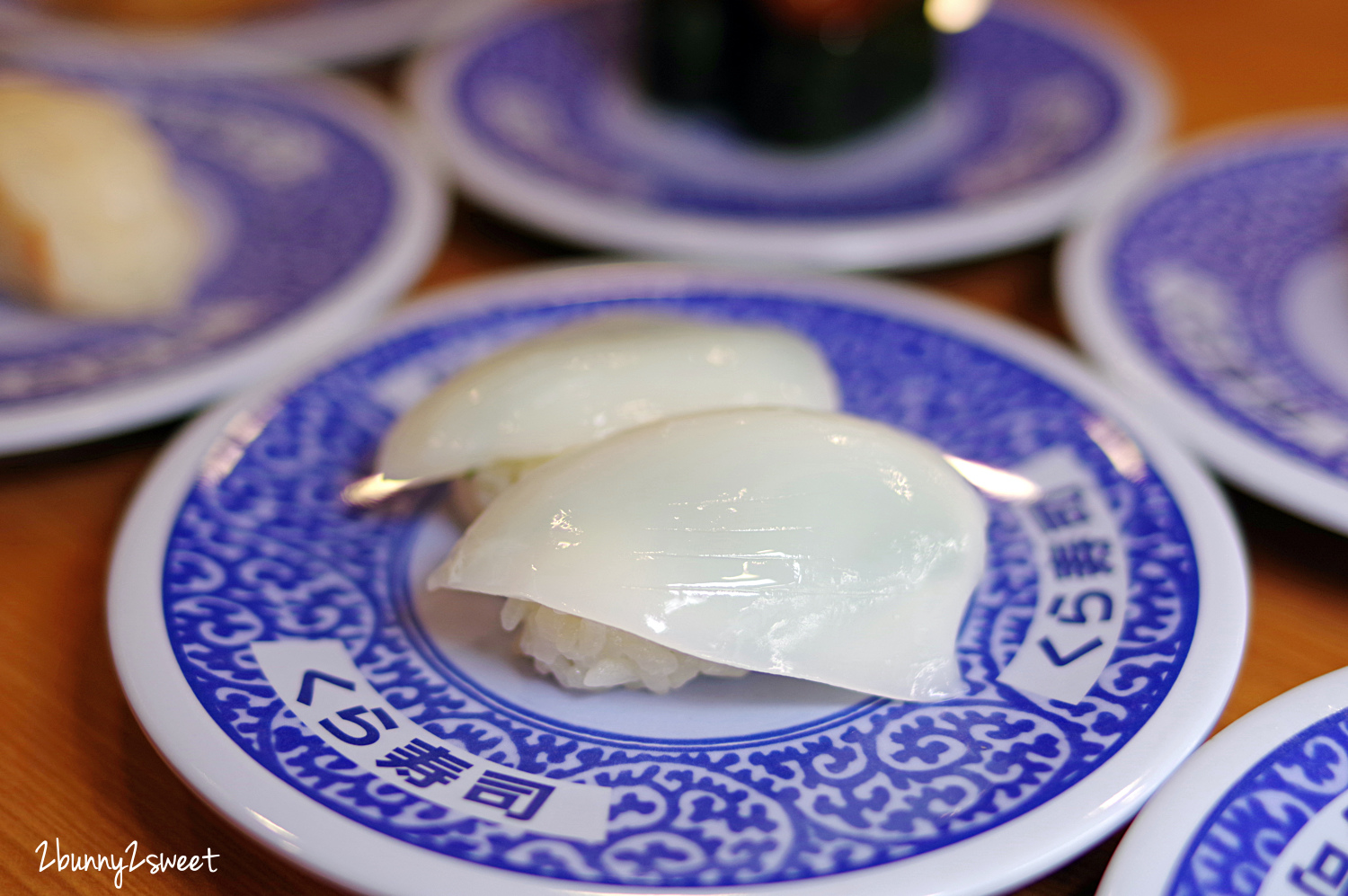 宜蘭美食迴轉壽司》藏壽司宜蘭新月店~藏壽司進軍宜蘭新月廣場,限時九折優惠活動 x 藏壽司拉拉熊扭蛋 x 限量拉拉熊金銀賞 x 七月推薦壽司 & 甜點菜單|交通資訊|用餐方式 @兔兒毛毛姊妹花 宜蘭美食迴轉壽司》藏壽司宜蘭新月店~藏壽司進軍宜蘭新月廣場,限時九折優惠活動 x 藏壽司拉拉熊扭蛋 x 限量拉拉熊金銀賞 x 七月推薦壽司 & 甜點菜單|交通資訊|用餐方式 @兔兒毛毛姊妹花