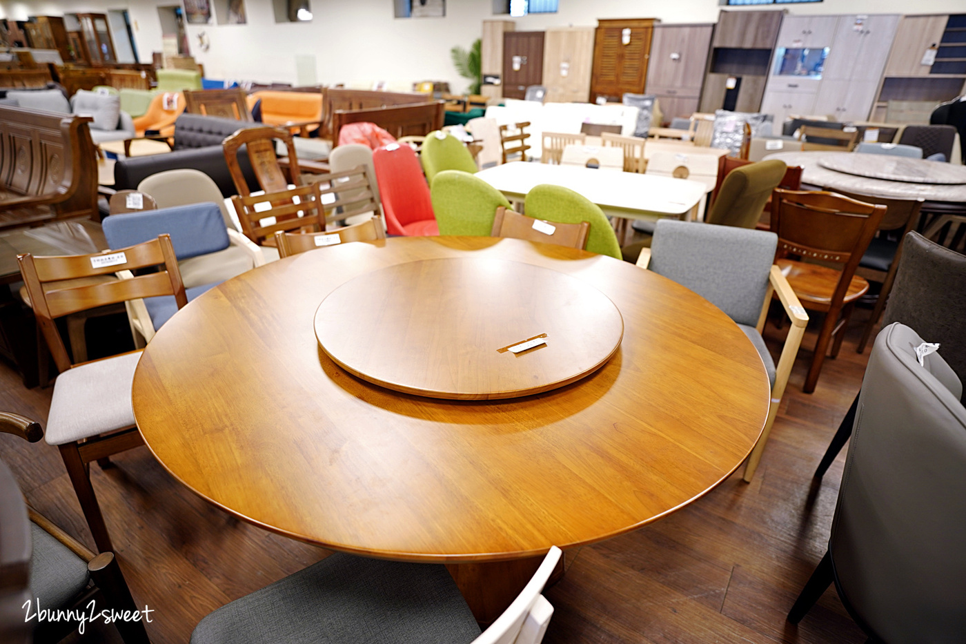 台中家具行推薦》中友家具~3000 坪超大賣場,家具款式超齊全,尺寸材質都能客製,還有超狂驚爆價可以撿便宜~難怪很多人跨縣市來這個全台最大傢俱發貨中心買家具 @兔兒毛毛姊妹花 台中家具行推薦》中友家具~3000 坪超大賣場,家具款式超齊全,尺寸材質都能客製,還有超狂驚爆價可以撿便宜~難怪很多人跨縣市來這個全台最大傢俱發貨中心買家具 @兔兒毛毛姊妹花