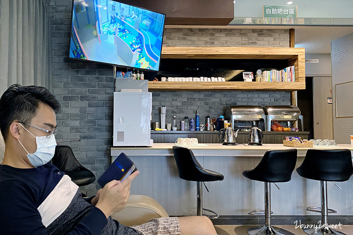 宜蘭親子景點》素問足體工房~礁溪親子友善按摩店、寵物友善按摩店,足底按摩、芳療油壓、經絡推拿都專業,附設兒童遊戲室、停車場 @兔兒毛毛姊妹花 宜蘭親子景點》素問足體工房~礁溪親子友善按摩店、寵物友善按摩店,足底按摩、芳療油壓、經絡推拿都專業,附設兒童遊戲室、停車場 @兔兒毛毛姊妹花