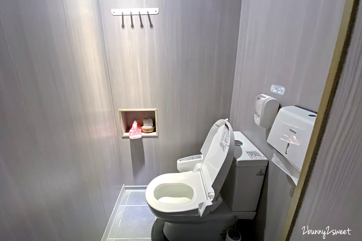 宜蘭親子景點》素問足體工房~礁溪親子友善按摩店、寵物友善按摩店,足底按摩、芳療油壓、經絡推拿都專業,附設兒童遊戲室、停車場 @兔兒毛毛姊妹花 宜蘭親子景點》素問足體工房~礁溪親子友善按摩店、寵物友善按摩店,足底按摩、芳療油壓、經絡推拿都專業,附設兒童遊戲室、停車場 @兔兒毛毛姊妹花