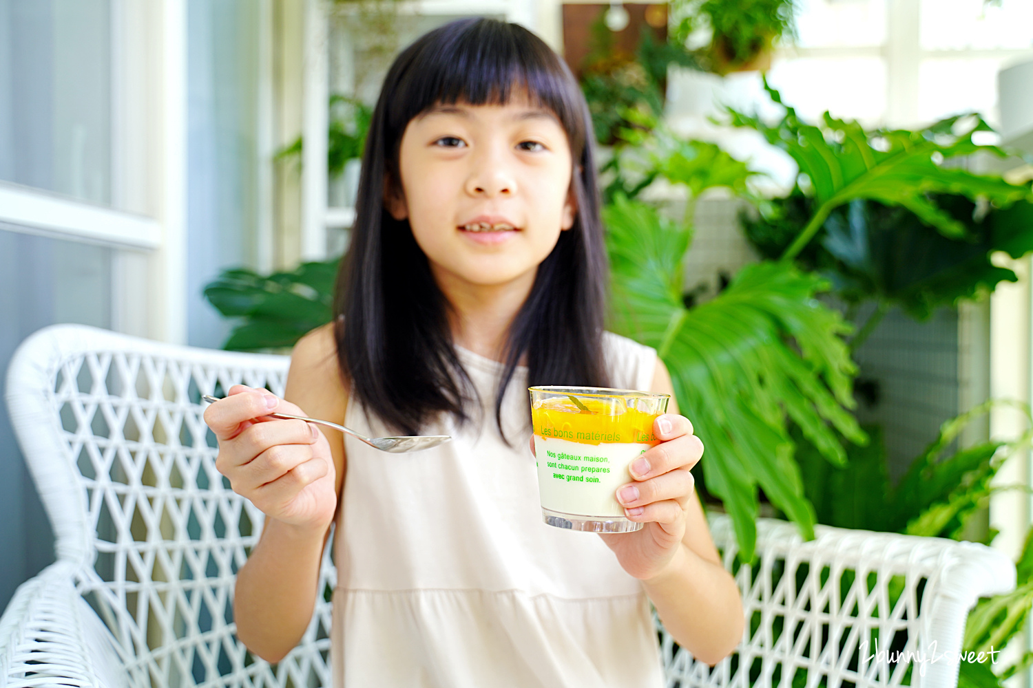 外帶宅配美食》亞尼克芒果季開跑!! 芒果控吃起來~芒果派、芒果奶酪、芒果生乳捲,整顆芒果豪邁捲入,還貼心宅配到府~宅在家也能安心吃甜點!! @兔兒毛毛姊妹花 外帶宅配美食》亞尼克芒果季開跑!! 芒果控吃起來~芒果派、芒果奶酪、芒果生乳捲,整顆芒果豪邁捲入,還貼心宅配到府~宅在家也能安心吃甜點!! @兔兒毛毛姊妹花