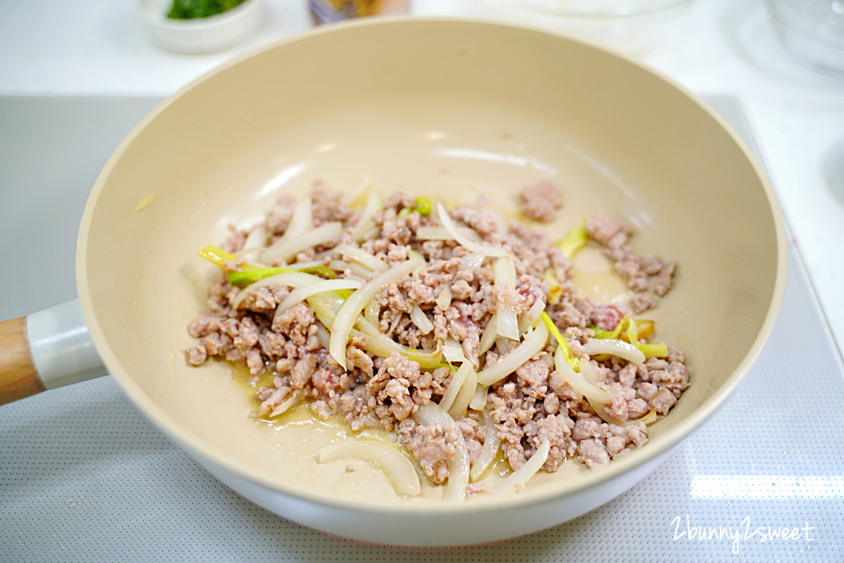 熱炒食譜》什錦炒冬粉~一鍋到底,10 分鐘上菜!! 有菜、有肉、有主食,口味、口感都超棒!! 一鍋搞定一餐就是這麼簡單 @兔兒毛毛姊妹花 熱炒食譜》什錦炒冬粉~一鍋到底,10 分鐘上菜!! 有菜、有肉、有主食,口味、口感都超棒!! 一鍋搞定一餐就是這麼簡單 @兔兒毛毛姊妹花