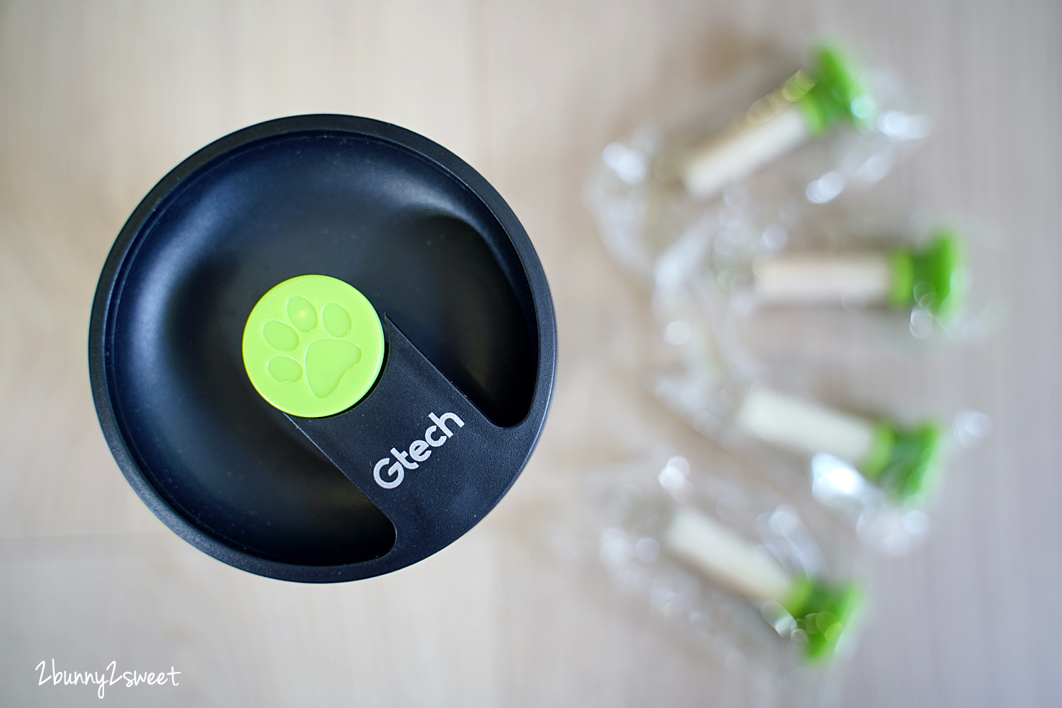 吸塵器推薦》英國 Gtech 小綠 Multi Plus K9 寵物版無線除蟎吸塵器~超強吸力搭配電動滾輪刷頭,拍打吸塵超乾淨,手持、地板兩用!! @兔兒毛毛姊妹花 吸塵器推薦》英國 Gtech 小綠 Multi Plus K9 寵物版無線除蟎吸塵器~超強吸力搭配電動滾輪刷頭,拍打吸塵超乾淨,手持、地板兩用!! @兔兒毛毛姊妹花