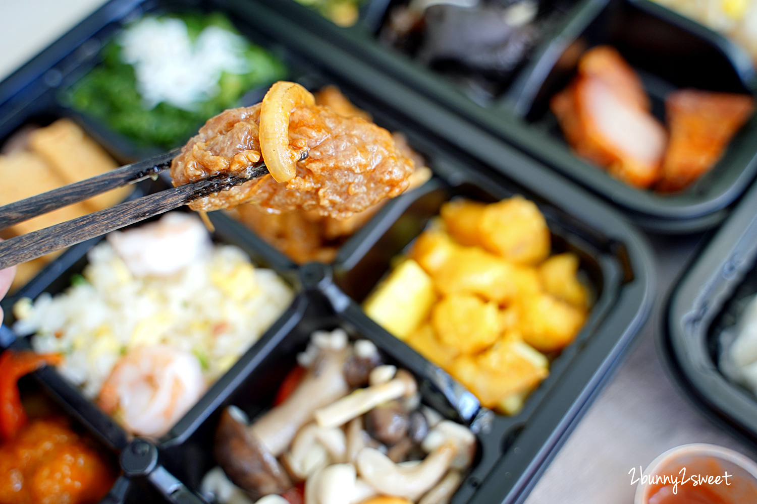 台北美食》台北福華珍珠坊外帶便當盒餐 港點粵菜27品~精緻九宮格盒餐,一次品嚐 27 品經典港點粵菜,飽足又解饞!! @兔兒毛毛姊妹花 台北美食》台北福華珍珠坊外帶便當盒餐 港點粵菜27品~精緻九宮格盒餐,一次品嚐 27 品經典港點粵菜,飽足又解饞!! @兔兒毛毛姊妹花