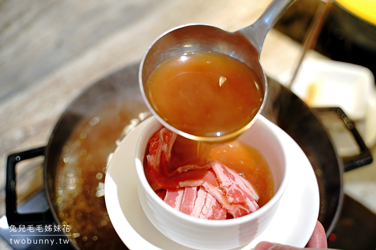 台北吃到飽》朋派自助餐|板橋凱撒大飯店自助百匯~千元上下大飯店 buffet 吃得到螃蟹、海鮮、異國料理,柏克金啤酒喝到飽 @兔兒毛毛姊妹花 台北吃到飽》朋派自助餐|板橋凱撒大飯店自助百匯~千元上下大飯店 buffet 吃得到螃蟹、海鮮、異國料理,柏克金啤酒喝到飽 @兔兒毛毛姊妹花