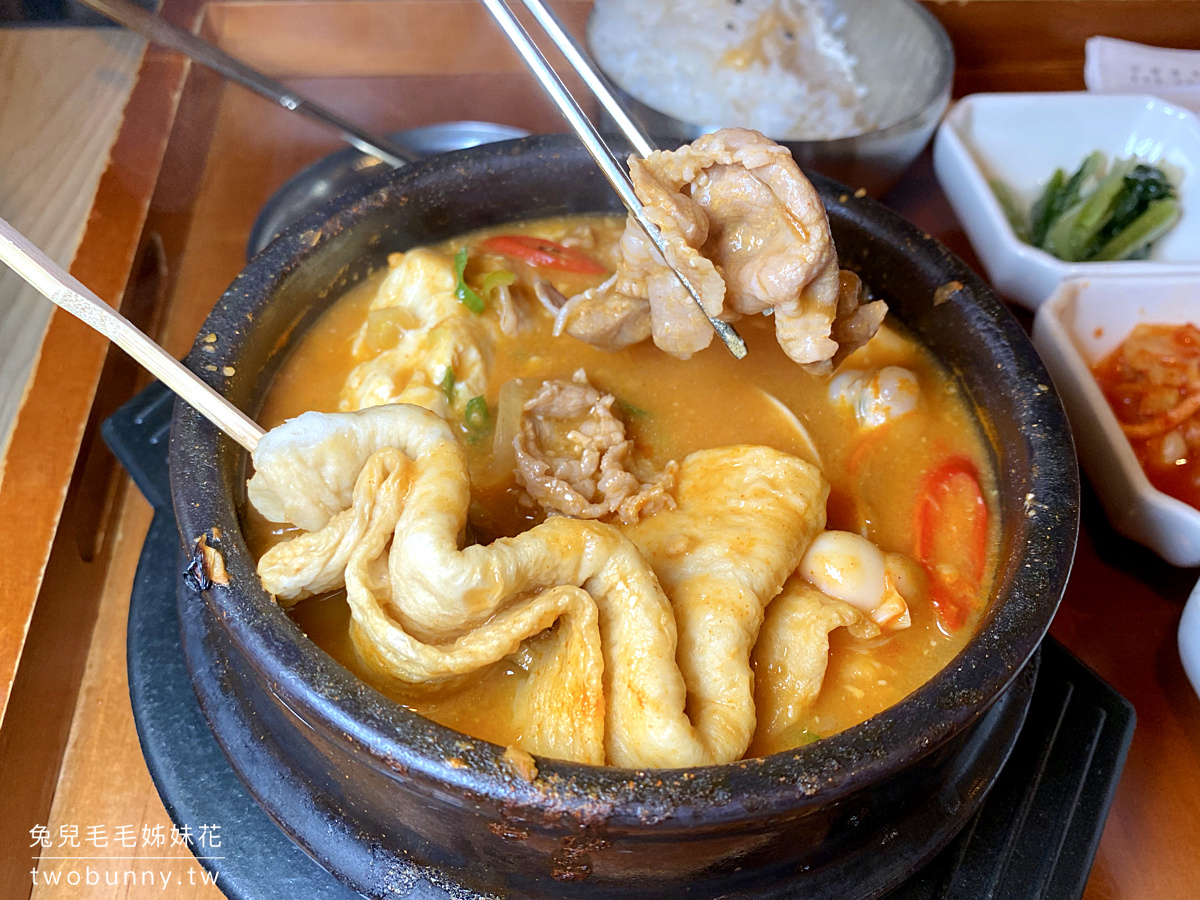 市府站美食》偷飯賊~一個人也能吃韓式烤肉的韓式定食專賣店，附九宮格小菜好滿足 @兔兒毛毛姊妹花