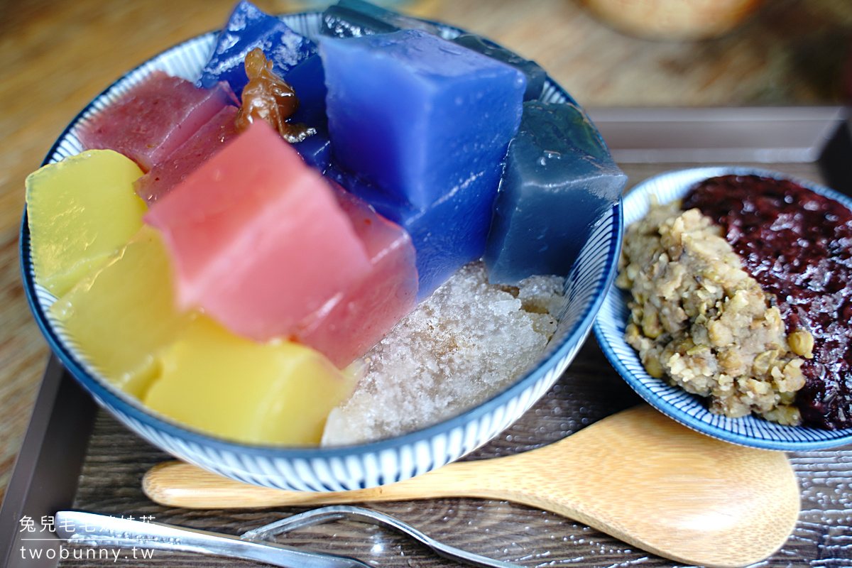 國父紀念館美食》來特冰淇淋~松菸附近4.4顆星評價排隊甜品店，天然食材製作的彩色粉粿冰太誘人 @兔兒毛毛姊妹花