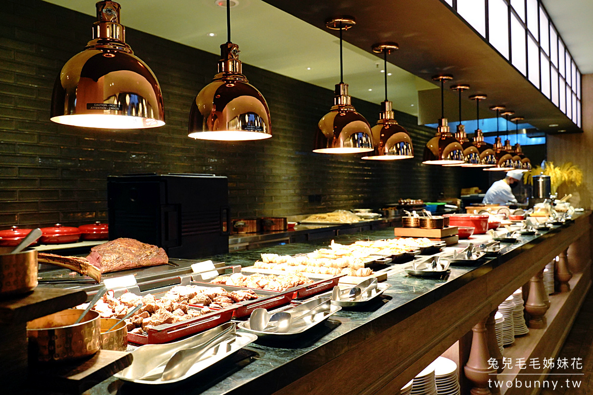 【英倫西餐廳自助餐】花蓮飯店吃到飽推薦！遠雄悅來晚餐Buffet、海景餐廳完整攻略 @兔兒毛毛姊妹花