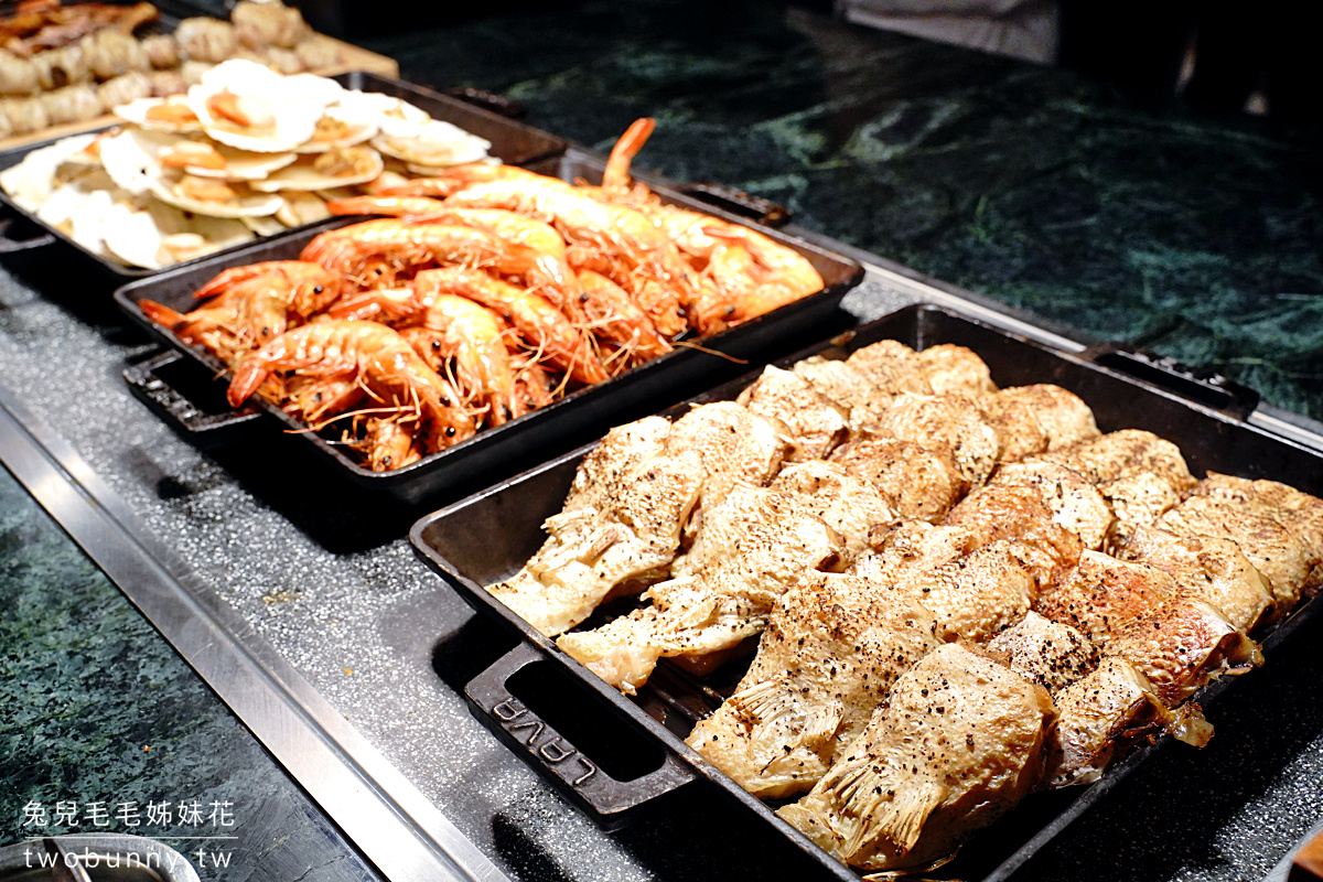 【英倫西餐廳自助餐】花蓮飯店吃到飽推薦！遠雄悅來晚餐Buffet、海景餐廳完整攻略 @兔兒毛毛姊妹花