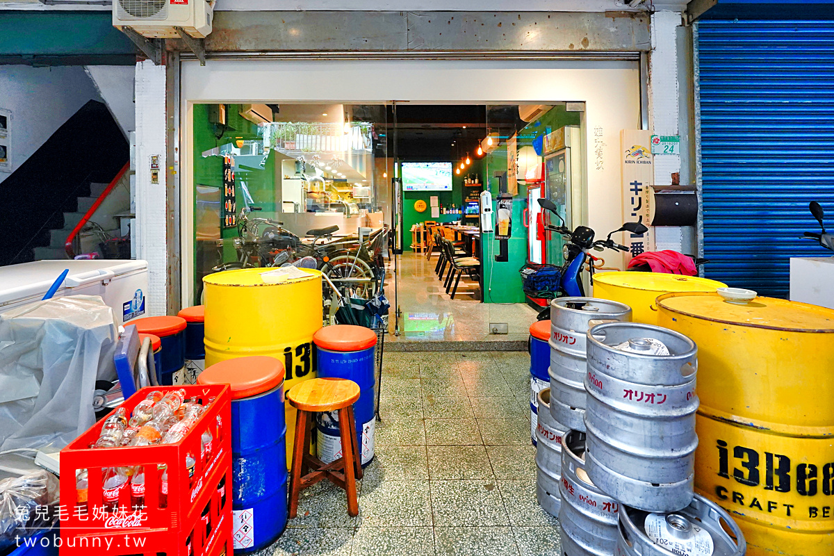 南京三民【浮誇海鮮丼飯專賣店】藏身南京公寓市場內的平價海鮮丼，直接給你半隻龍蝦!! @兔兒毛毛姊妹花