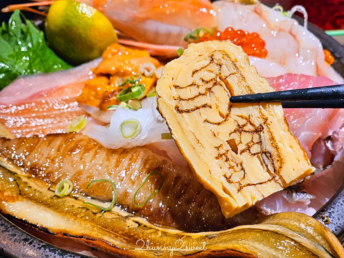 南京三民【浮誇海鮮丼飯專賣店】藏身南京公寓市場內的平價海鮮丼，直接給你半隻龍蝦!! @兔兒毛毛姊妹花