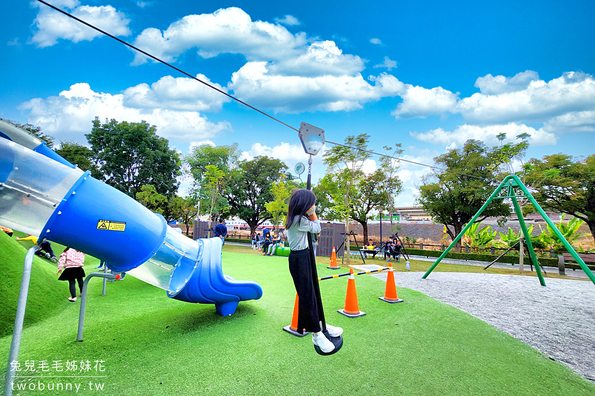 屏東特色公園》南州環保共融公園～懷舊資源回收桶寶寶變身好玩溜滑梯遊具 @兔兒毛毛姊妹花