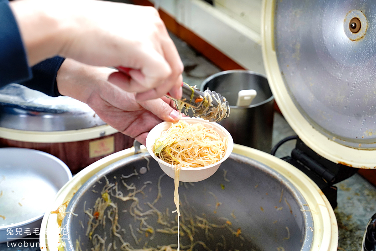 【望龍埤鵝肉攤】宜蘭員山美食推薦｜20元鵝湯麵吃到飽、鵝肉熱炒、望龍埤必吃 @兔兒毛毛姊妹花