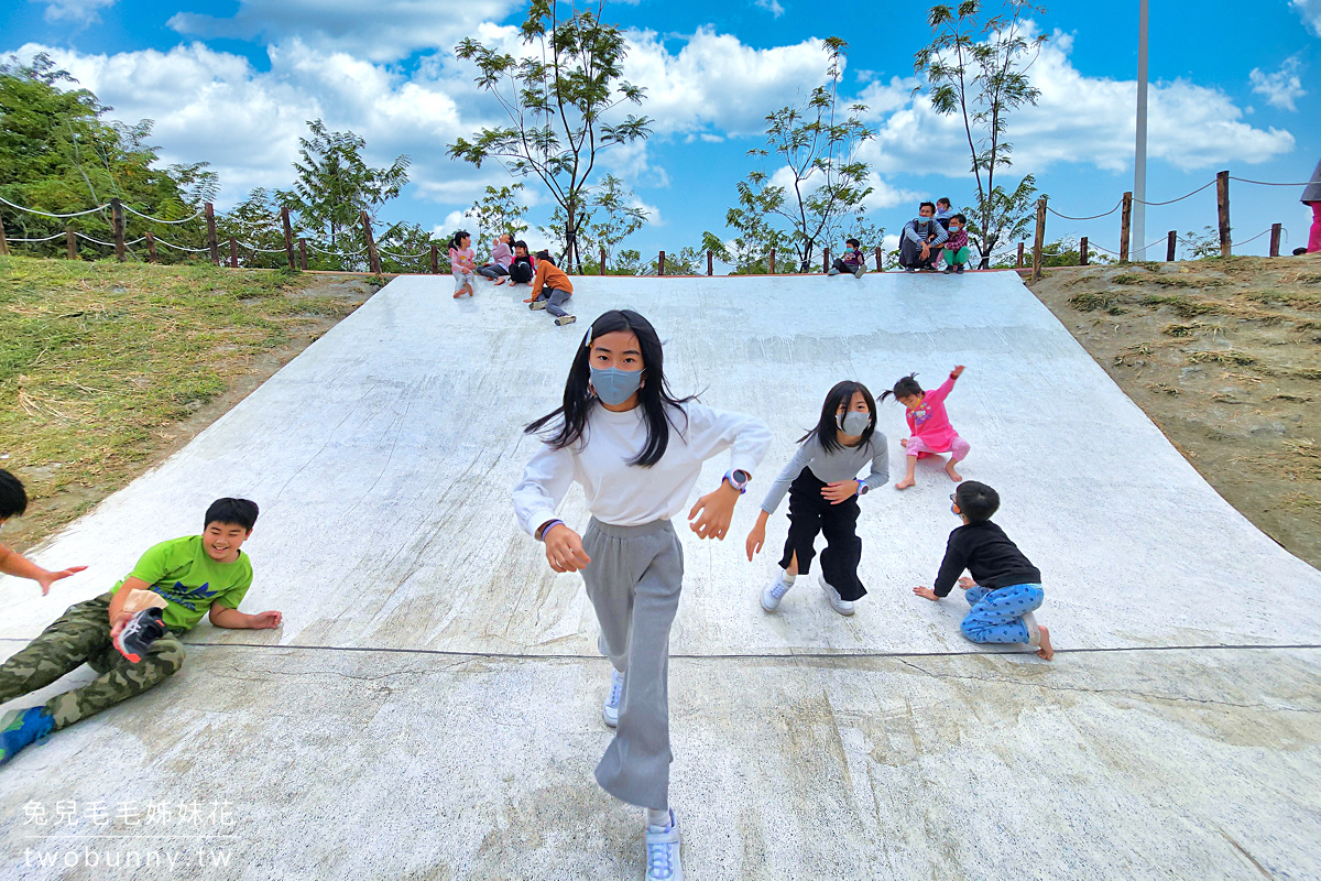 屏東特色公園》潮好玩幸福村～大沙坑、溜滑梯、攀爬塔、兒童版極限體能王，還有文創市集好好逛 @兔兒毛毛姊妹花