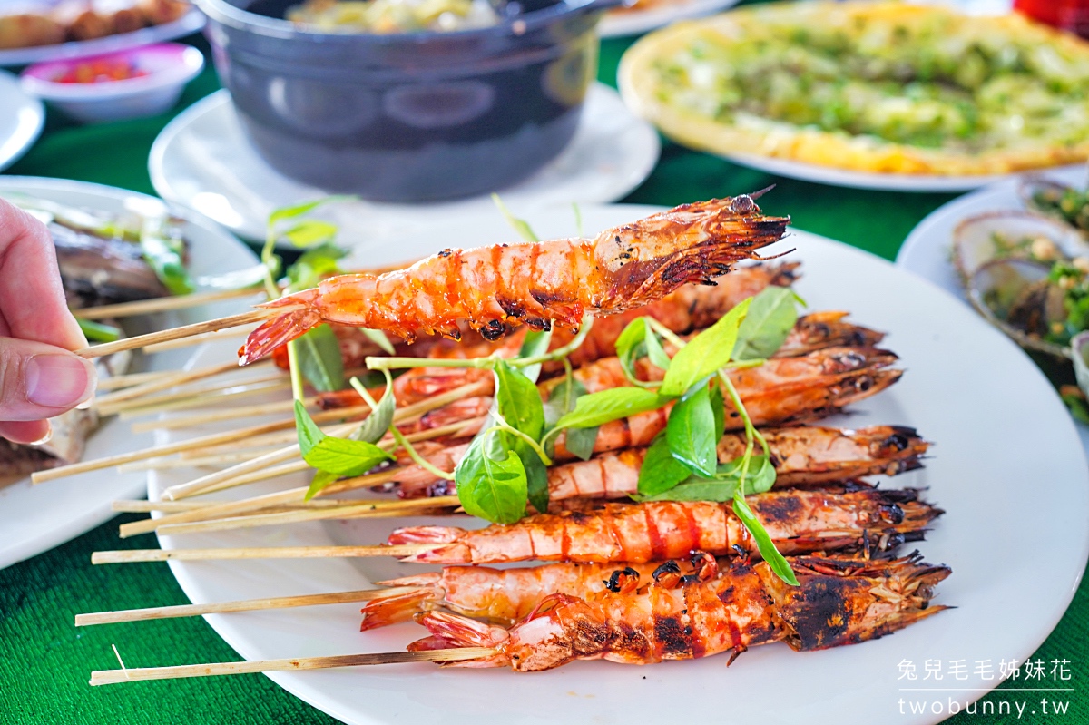 富國島美食 星星店 Con Sao Qu&aacute;n｜海星沙灘的海上屋海鮮餐廳，根本是網美餐廳 @兔兒毛毛姊妹花