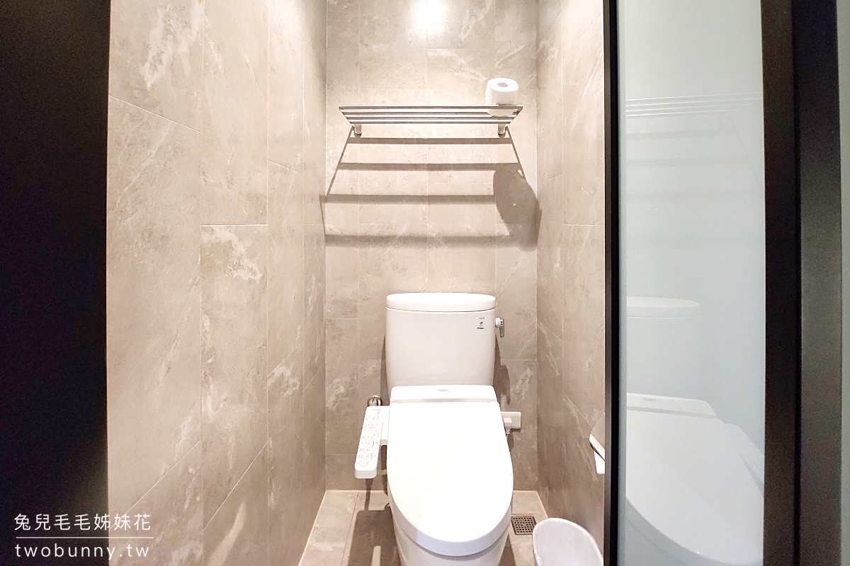 【探索私旅 Explore Hotel】台中逢甲住宿推薦！逢甲夜市走路5分鐘、免費停車＋航空主題設計旅店 @兔兒毛毛姊妹花