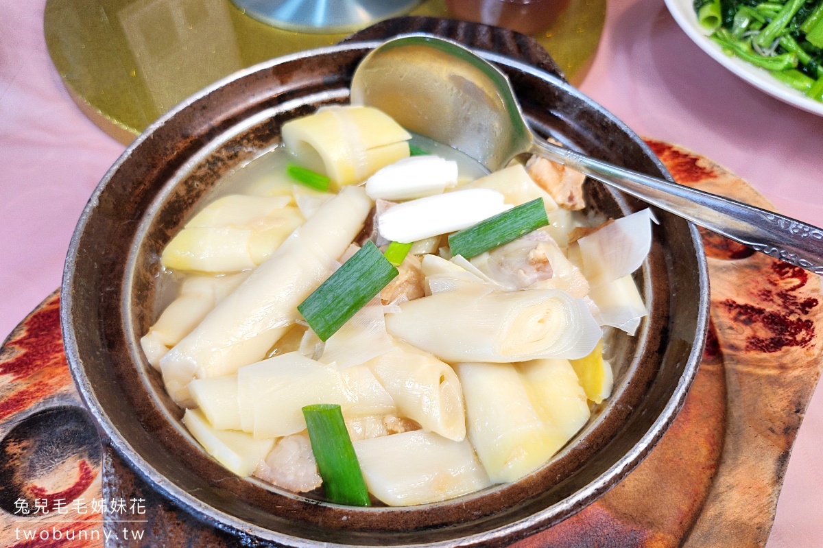 【龍莊烤乳豬庭園餐廳】台中大坑美食正宗手工炭火烤乳豬,外皮喀滋喀滋和餅乾一樣酥脆 @兔兒毛毛姊妹花 【龍莊烤乳豬庭園餐廳】台中大坑美食正宗手工炭火烤乳豬,外皮喀滋喀滋和餅乾一樣酥脆 @兔兒毛毛姊妹花