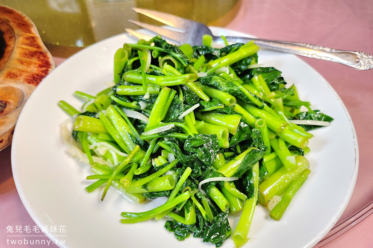 【龍莊烤乳豬庭園餐廳】台中大坑美食正宗手工炭火烤乳豬,外皮喀滋喀滋和餅乾一樣酥脆 @兔兒毛毛姊妹花 【龍莊烤乳豬庭園餐廳】台中大坑美食正宗手工炭火烤乳豬,外皮喀滋喀滋和餅乾一樣酥脆 @兔兒毛毛姊妹花