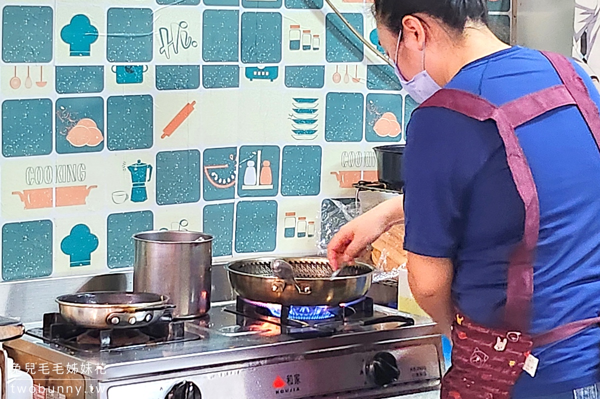 台中逢甲美食》逢甲滑蛋早餐店~超特別包餡滑蛋夾進軟綿吐司,便宜好吃逢甲早餐 @兔兒毛毛姊妹花 台中逢甲美食》逢甲滑蛋早餐店~超特別包餡滑蛋夾進軟綿吐司,便宜好吃逢甲早餐 @兔兒毛毛姊妹花