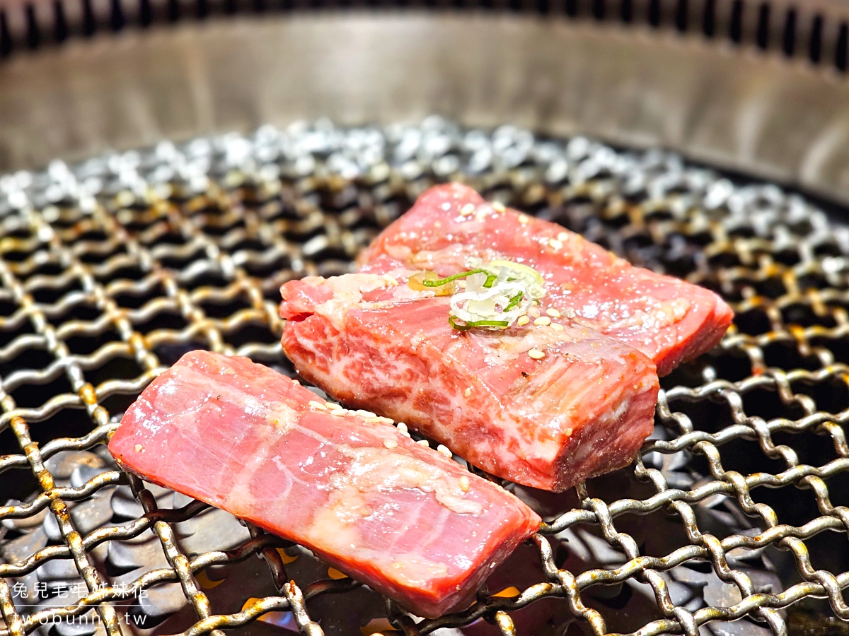 台北燒肉》燒肉擔當～食材、調味、烤工都講究的專人桌邊服務頂級和牛燒肉餐廳｜忠孝敦化美食 @兔兒毛毛姊妹花