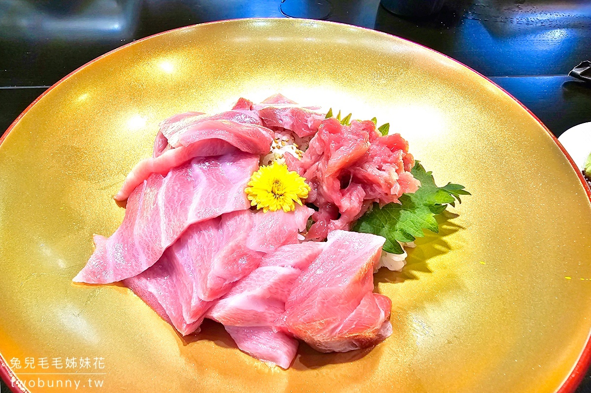 【黑銀まぐろや】大阪黑門市場必吃!黑鮪魚生魚片、握壽司+丼飯攻略 @兔兒毛毛姊妹花 【黑銀まぐろや】大阪黑門市場必吃!黑鮪魚生魚片、握壽司+丼飯攻略 @兔兒毛毛姊妹花