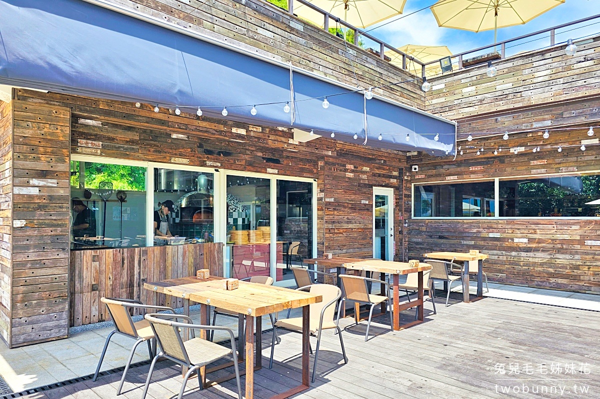 【笑ㄟCaf&eacute;蘇澳店】宜蘭蘇澳海景咖啡廳推薦！情人灣第一排景觀、窯烤比薩必吃 @兔兒毛毛姊妹花