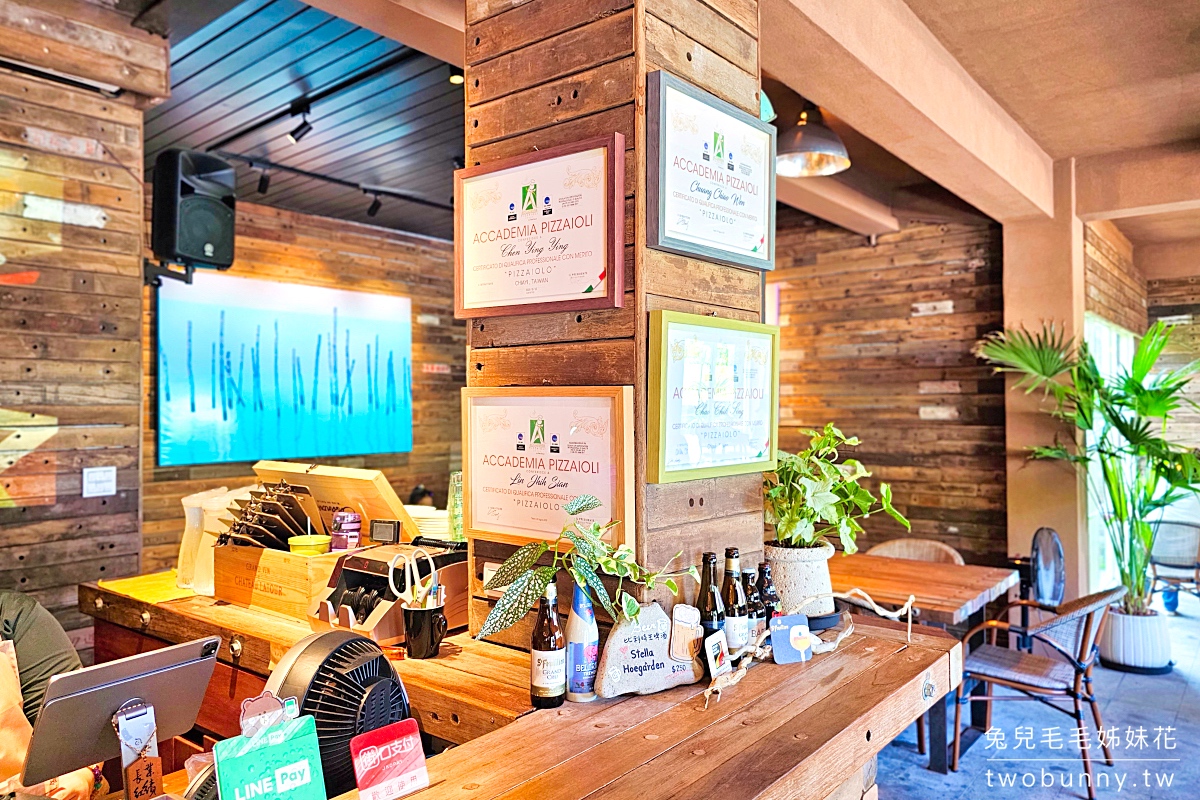 【笑ㄟCaf&eacute;蘇澳店】宜蘭蘇澳海景咖啡廳推薦！情人灣第一排景觀、窯烤比薩必吃 @兔兒毛毛姊妹花