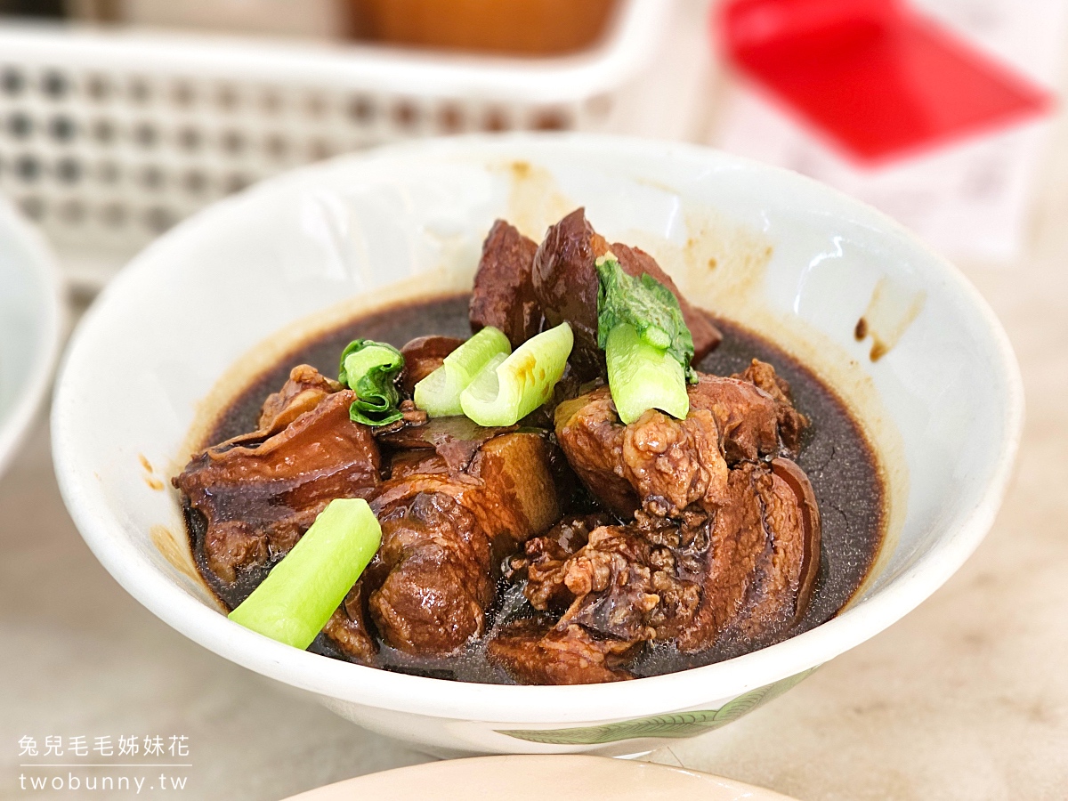 沙巴美食【金沙園生肉麵】亞庇加雅街必吃老字號豬雜湯,配個乾撈麵、三酸汁超滿足 @兔兒毛毛姊妹花 沙巴美食【金沙園生肉麵】亞庇加雅街必吃老字號豬雜湯,配個乾撈麵、三酸汁超滿足 @兔兒毛毛姊妹花
