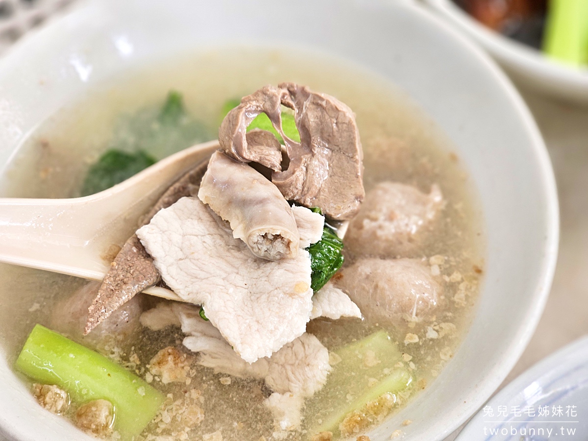 沙巴美食【金沙園生肉麵】亞庇加雅街必吃老字號豬雜湯,配個乾撈麵、三酸汁超滿足 @兔兒毛毛姊妹花 沙巴美食【金沙園生肉麵】亞庇加雅街必吃老字號豬雜湯,配個乾撈麵、三酸汁超滿足 @兔兒毛毛姊妹花