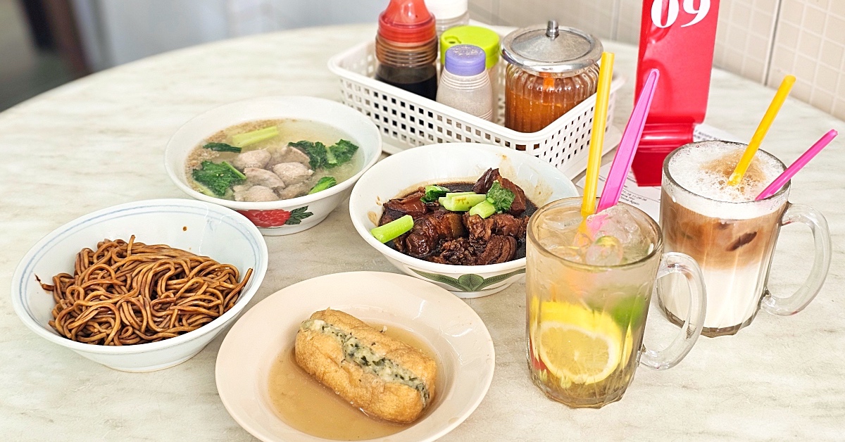 沙巴美食【金沙園生肉麵】亞庇加雅街必吃老字號豬雜湯,配個乾撈麵、三酸汁超滿足 @兔兒毛毛姊妹花 沙巴美食【金沙園生肉麵】亞庇加雅街必吃老字號豬雜湯,配個乾撈麵、三酸汁超滿足 @兔兒毛毛姊妹花