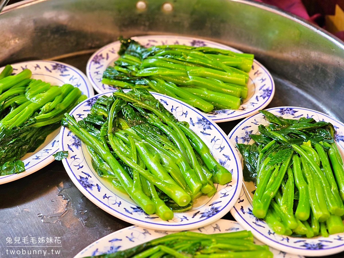 金獅樓｜萬華西門町老字號港式推車飲茶，假日人多到要起身搶食實在誇張 @兔兒毛毛姊妹花
