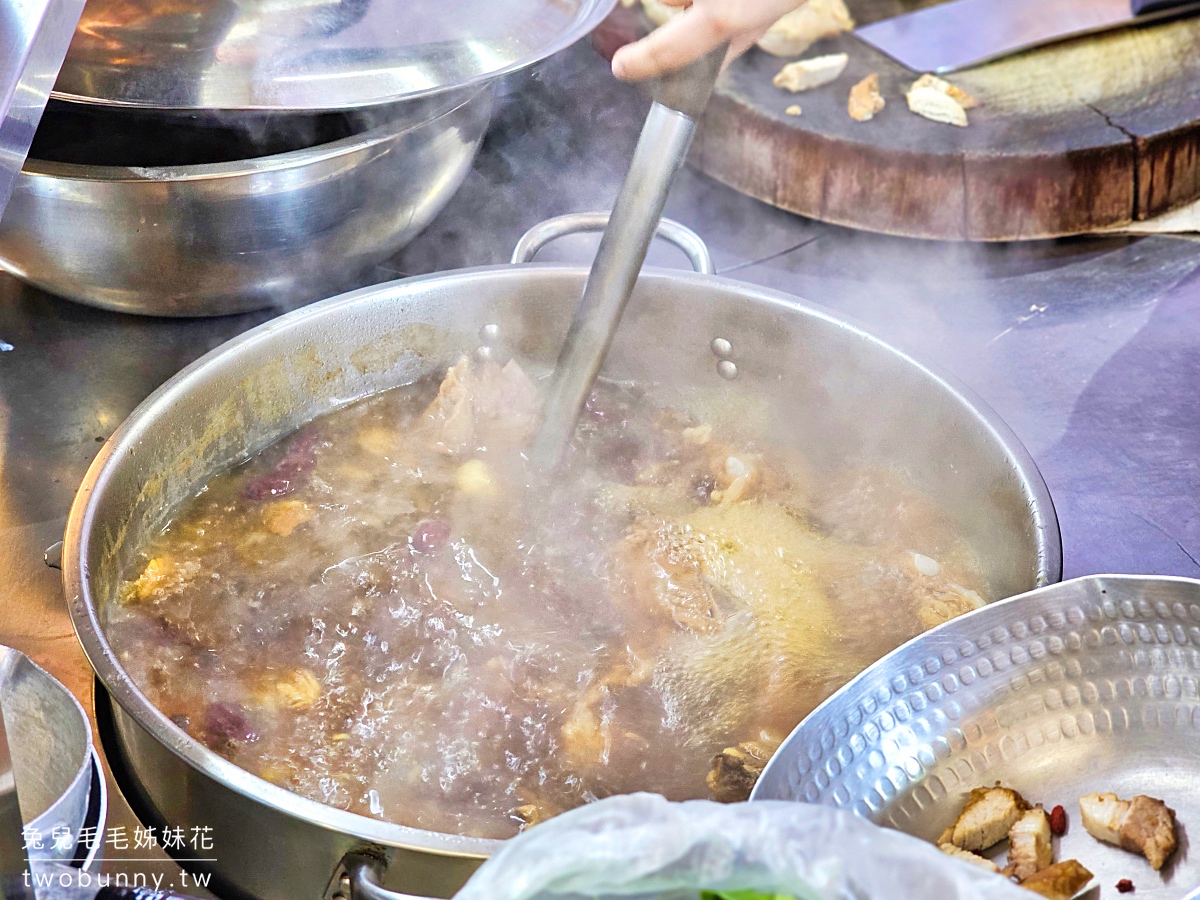 臨江街夜市美食「寶煲肉骨茶」通化夜市正宗馬來西亞肉骨茶,竟然有賣道地乾式肉骨茶 @兔兒毛毛姊妹花 臨江街夜市美食「寶煲肉骨茶」通化夜市正宗馬來西亞肉骨茶,竟然有賣道地乾式肉骨茶 @兔兒毛毛姊妹花