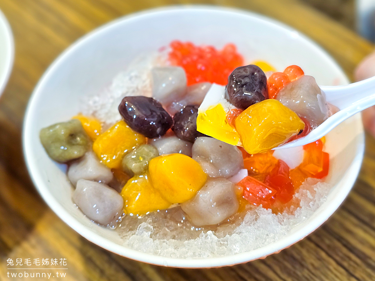 【深坑老街美食推薦】新北老街推薦：臭豆腐、豆腐甜點、老街必吃全攻略 @兔兒毛毛姊妹花