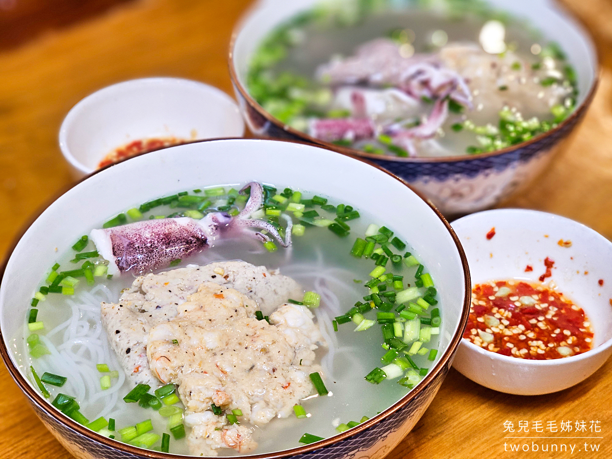 【B&uacute;n Quậy Kiến X&acirc;y Grand World】富國大世界美食｜富國島必吃小卷米粉，不用跑陽東也吃得到 @兔兒毛毛姊妹花