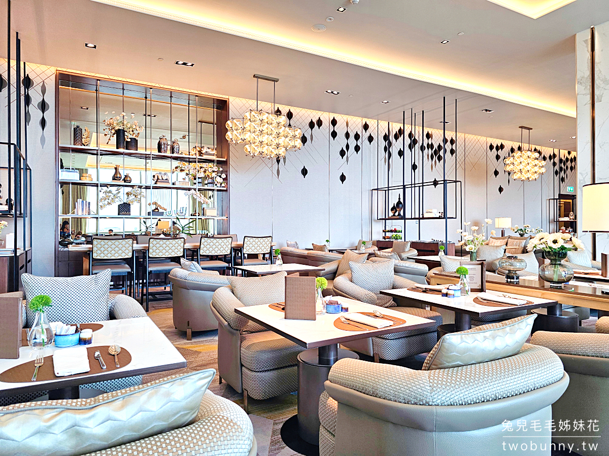 【帕亞泰易思廷大酒店 Eastin Grand Hotel Phayathai】曼谷住宿推薦｜機場快線直達、雙臥室套房、無邊際泳池 @兔兒毛毛姊妹花