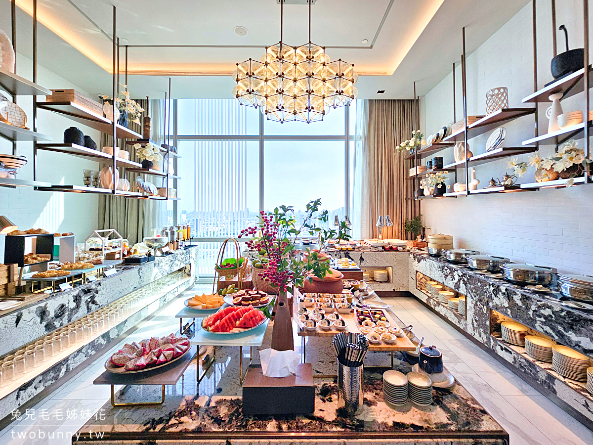 【帕亞泰易思廷大酒店 Eastin Grand Hotel Phayathai】曼谷住宿推薦｜機場快線直達、雙臥室套房、無邊際泳池 @兔兒毛毛姊妹花
